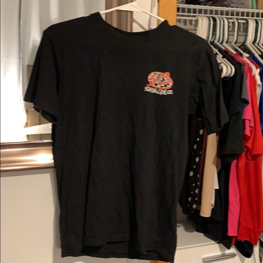 Black Santa Cruz t-shirt